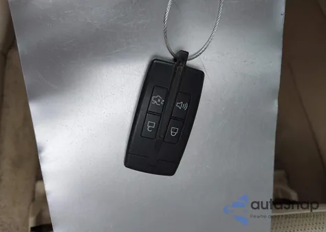 2009 Lincoln Mks z USA, uszkodzony, nr VIN 1LNHM93R79G620964